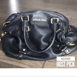 🔄🔥 Michael Kors Purse